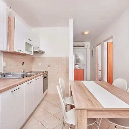Apartmán House Helena 1968